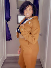 Load image into Gallery viewer, Soft On Me â¨Sweatsuit