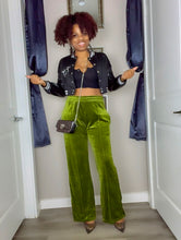 Cargar imagen en el visor de la galería, Is That Velvet Pants