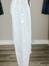 Cargar imagen en el visor de la galería, Hood🤟🏾🐐Vibez Men