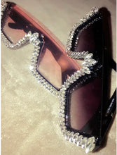 Load image into Gallery viewer, 💎🕶Icy Wonders🕶💎 FASHION SHADES
