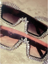 Load image into Gallery viewer, 💎🕶Icy Wonders🕶💎 FASHION SHADES
